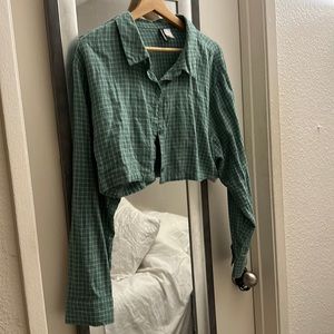 Large H&M long sleeve button up crop top